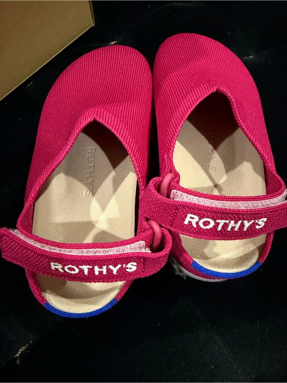Rothy’s Kids Slip-On clogs—Comfort Shoes in Bright Pink